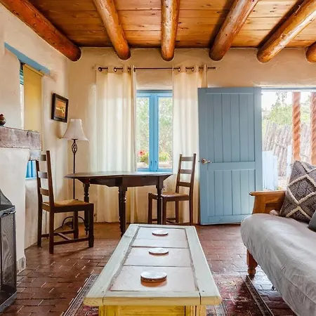 Casita Azul: Cozy Historic Adobe Retreat In *