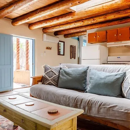 Casita Azul: Cozy Historic Adobe Retreat In Holiday home Santa Fe