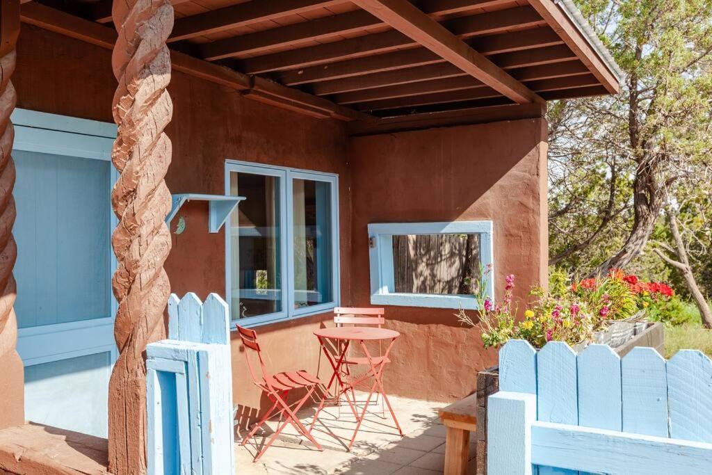 Casita Azul, Historic And Cozy Adobe Holiday home Santa Fe