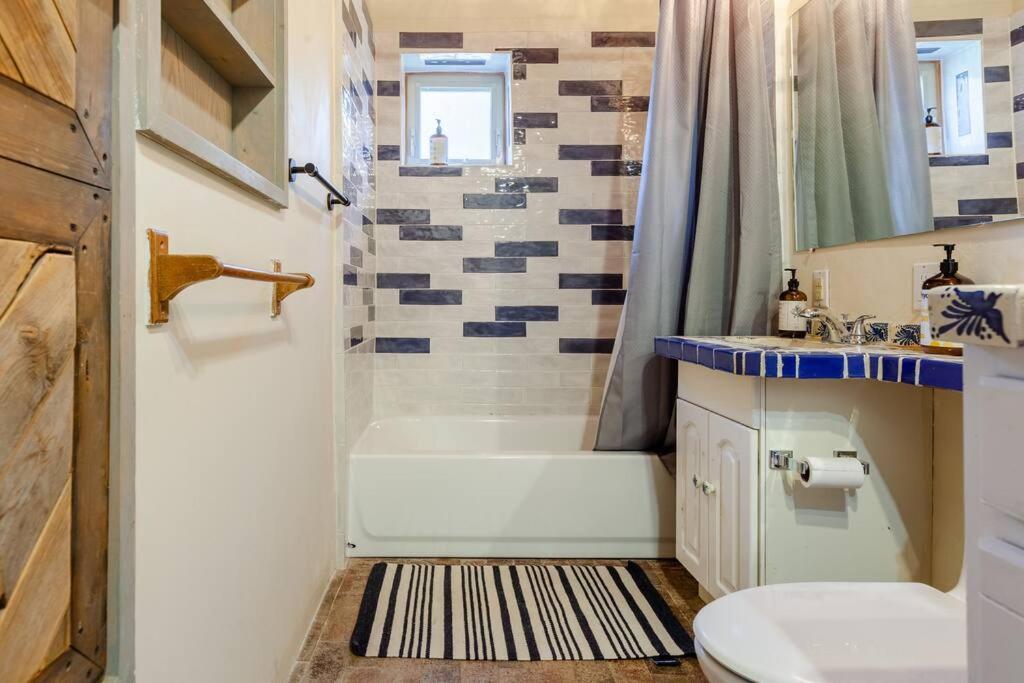 Holiday home Casita Azul, Historic And Cozy Adobe *