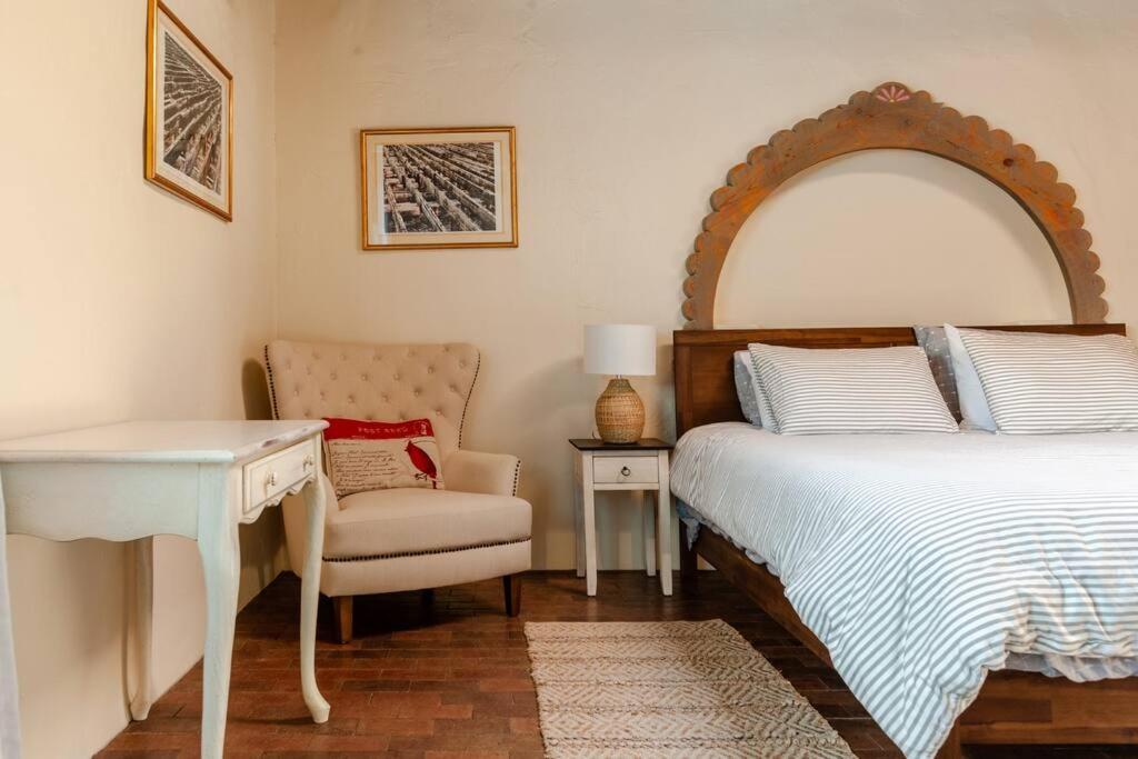 Casita Azul, Historic And Cozy Adobe * Santa Fe